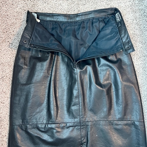 Genuine Vintage Leather Black Mini Skirt by COMINT size 5/6 - Picture 8 of 12